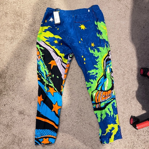 Dolce & Gabbana Multicolor Graphic Pants - Picture 4 of 5